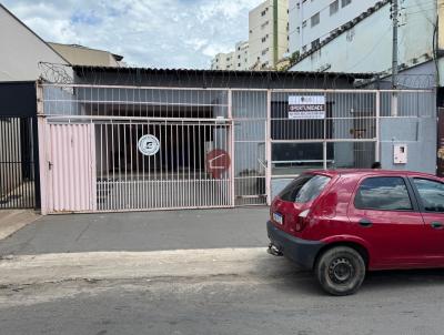 Im�vel Comercial para Venda, em Caldas Novas, bairro Termal, 3 dormit�rios, 2 banheiros, 1 su�te, 1 vaga